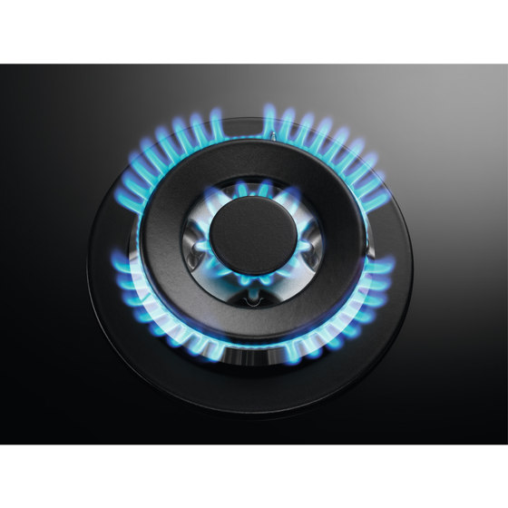 8000 Flamelight Gas On Glass Hob 90cm - Black | Hobs | Electrolux Group