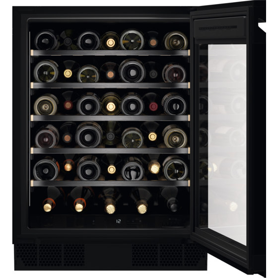 8000 Integrated Under Counter Wine Cabinet 81.8 cm - Black Matt Glass | Weinkühlschränke | Electrolux Group