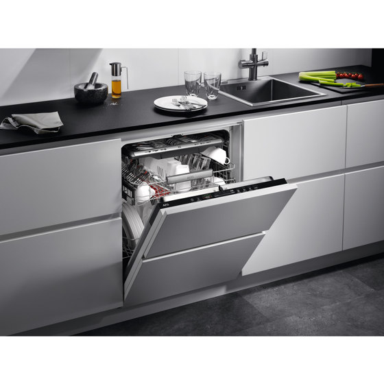 9000 ComfortLift Dishwasher 60cm | Dishwashers | Electrolux Group