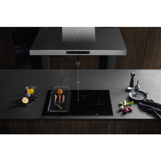 9000 SensePro Induction Hob 80cm - Dark Grey | Placas de cocina | Electrolux Group