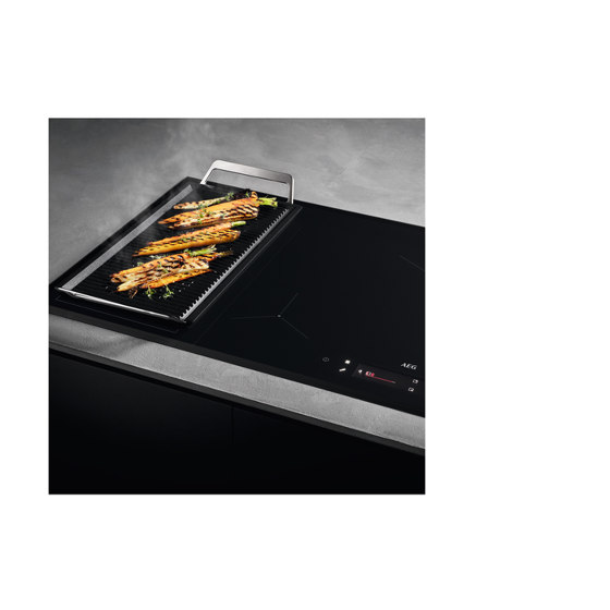 9000 SensePro Induction Hob 80cm - Dark Grey | Piani cottura | Electrolux Group
