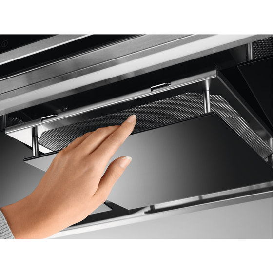 9000 SilenceTech Cooker Hood 100 cm - Stainless steel | Cappe aspiranti | Electrolux Group