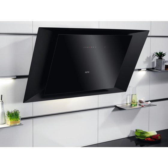 9000 SilenceTech Cooker Hood 90 cm - Black | Küchenabzugshauben | Electrolux Group