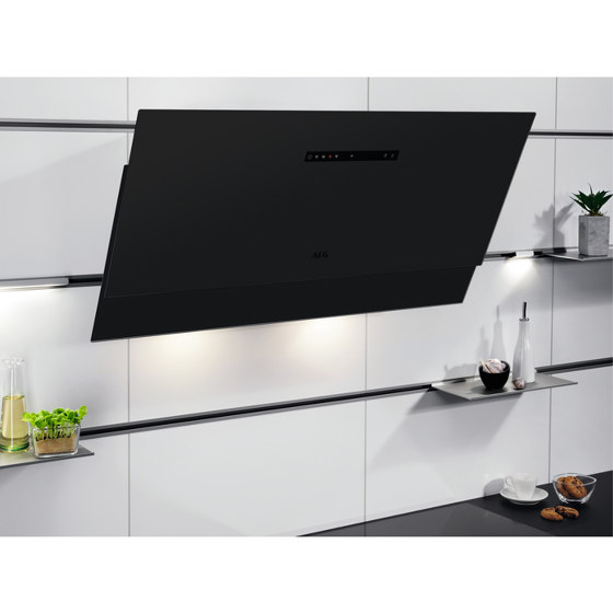 9000 SilenceTech Cooker Hood 90 cm - Matt Black | Küchenabzugshauben | Electrolux Group