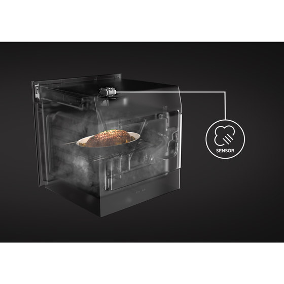 9000 SteamPro With Steam Cleaning Oven - Matt Black | Fours | Electrolux Group