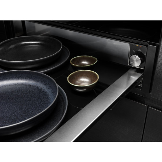 Built-In Drawer Black | Elettrodomestici | Electrolux Group