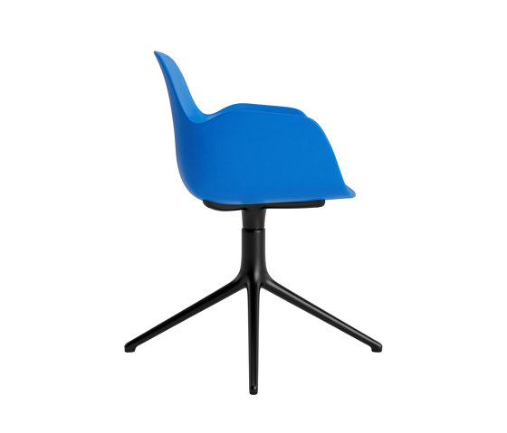 Form Armchair Swivel 4L Black Alu Bright Blue | Chaises | Normann Copenhagen