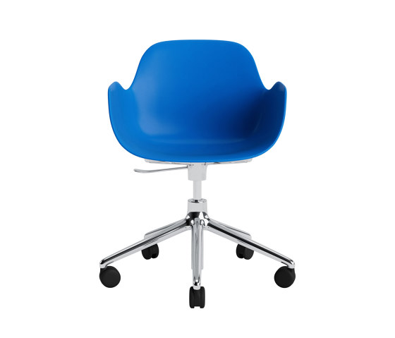 Form Armchair Swivel 5W Gas Lift Alu Bright Blue | Stühle | Normann Copenhagen