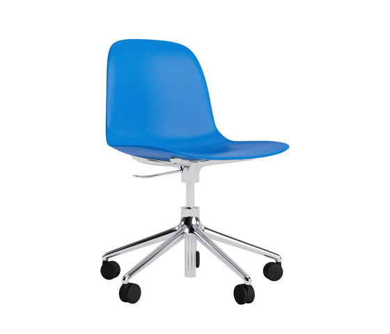 Form Chair Swivel 5W Gas Lift Alu Bright Blue | Chaises | Normann Copenhagen