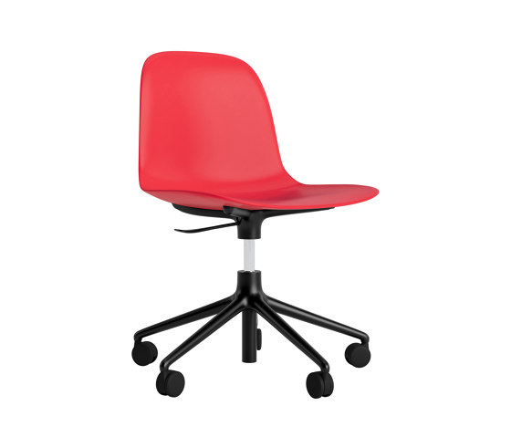 Form Chair Swivel 5W Gas Lift Black Alu Bright Red | Sillas | Normann Copenhagen