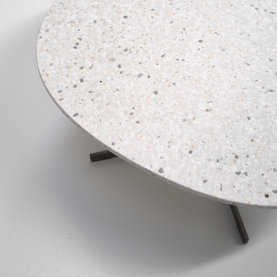 Frost Table | H74 Snow Top | Tavolini alti | ecoBirdy