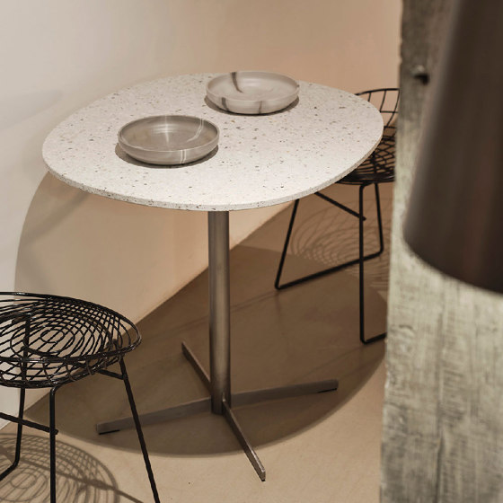 Frost Table | H74 Snow Top | Tables d'appoint | ecoBirdy