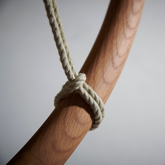 Sling Wooden Ring Hanging Chair | Schaukeln | Studio Stirling