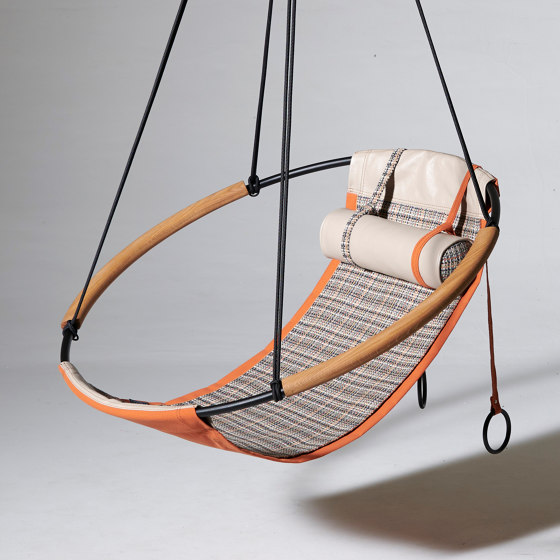 Sling Wooden Armrest - Lux - Hanging Chair | Balancelles | Studio Stirling