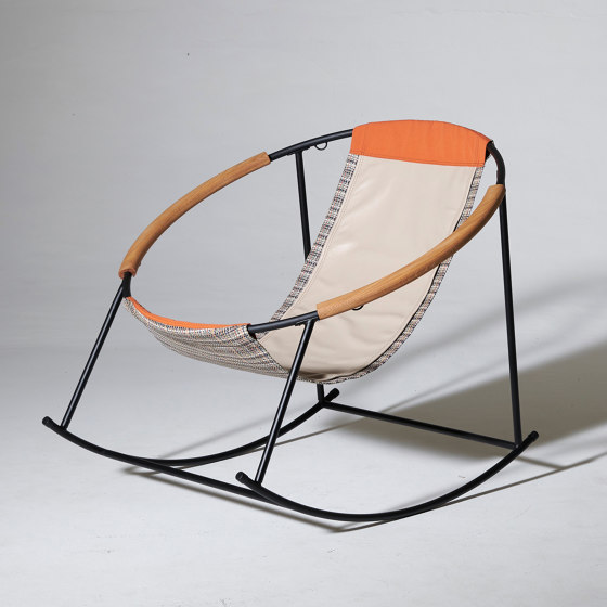 Rocking Chair / Sling Lux | Poltrone | Studio Stirling
