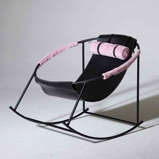 Rocking Chair / Sling Thick Leather | Sessel | Studio Stirling