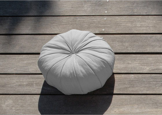 Outdoor cushions | Grey sea-urchin cushion - Outdoor | Cushions | MX HOME