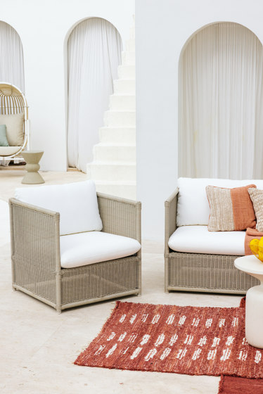 Iris Lounge  | Sessel | cbdesign