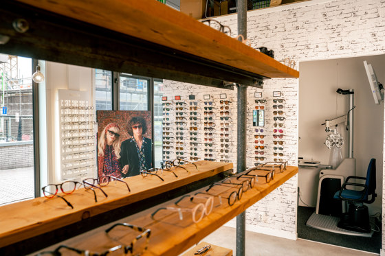 Alumina porta gafas con llave | Expositores publicitarios | Top Vision