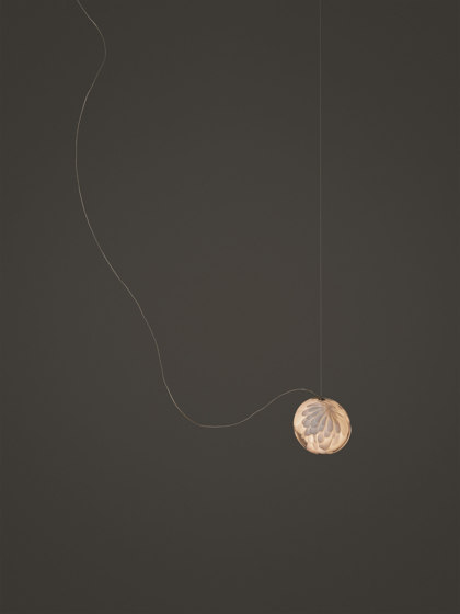 Series 118.1m (mini canopy) sculptural cable | Suspended lights | Bocci