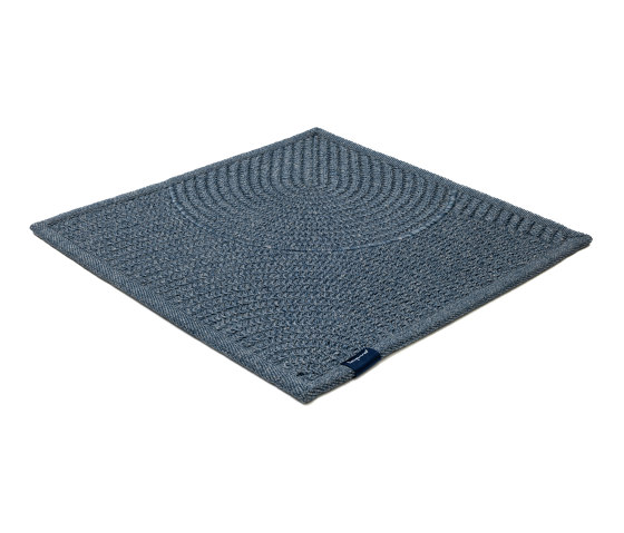 THE OUTDOORS - Shapes in a box - blue | Rugs | kymo