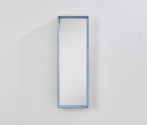 Velvet Blue Small | Miroirs | Deknudt Mirrors