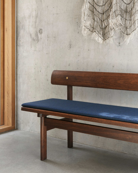 BM0699 | Asserbo Bench w/ Backrest | Panche | Carl Hansen & Søn