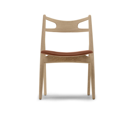 CH29P | Sawbuck Chair | Chairs | Carl Hansen & Søn