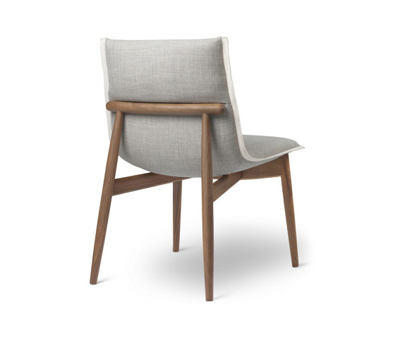 E004 | Embrace Chair | Chaises | Carl Hansen & Søn