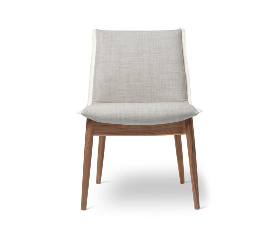 E004 | Embrace Chair | Chaises | Carl Hansen & Søn