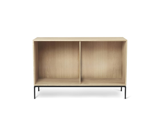 FK63 | Deep cabinet with legs | Shelving | Carl Hansen & Søn