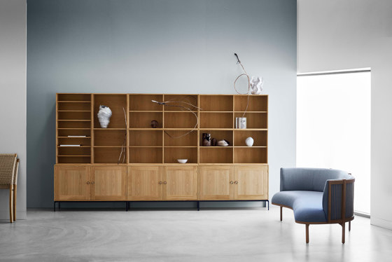 FK63 | Deep cabinet with legs | Shelving | Carl Hansen & Søn