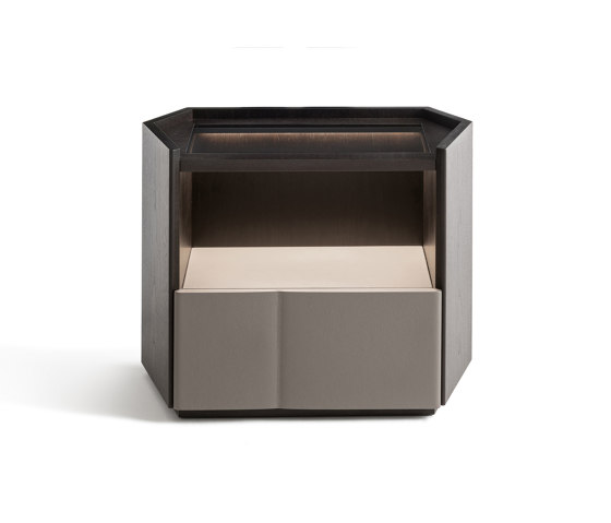 Delphi Night table | Mesillas de noche | Giorgetti