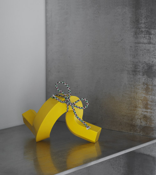 Crooked Candlestick One Yellow | Portacandele | Normann Copenhagen