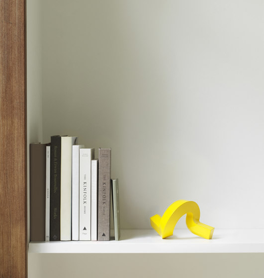 Crooked Candlestick One Yellow | Candelabros | Normann Copenhagen