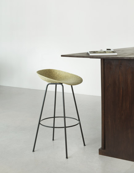 Mat Barstool 75 cm Black Steel - Seaweed | Bar stools | Normann Copenhagen