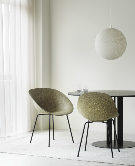 Mat Chair Black Steel - Seaweed | Sedie | Normann Copenhagen