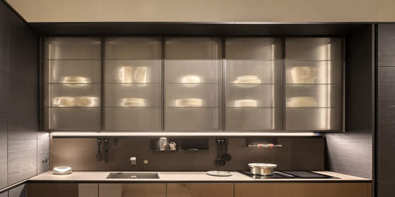 Showcases | Vetrina Door | Kitchen cabinets | Valcucine