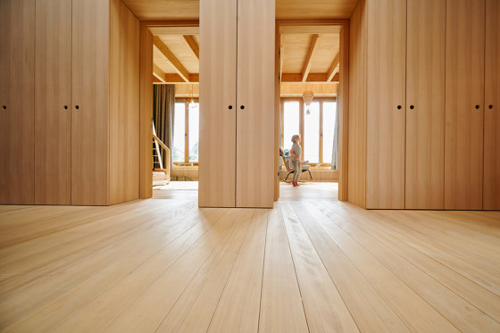 HIRAM Habitat Douglas Fir Rift Solid Wide Plank Flooring | Suelos de madera | HIRAM Habitat