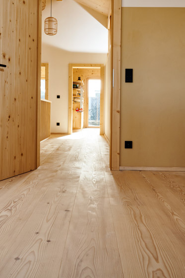 HIRAM Habitat Silver Fir Solid Wide Plank Flooring | Planchers bois | HIRAM Habitat