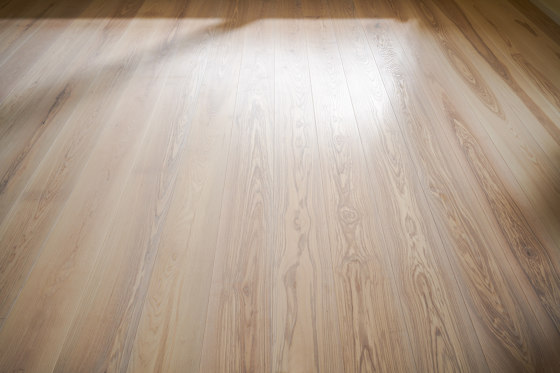 HIRAM Habitat Ash Solid Wide Plank Flooring | Planchers bois | HIRAM Habitat