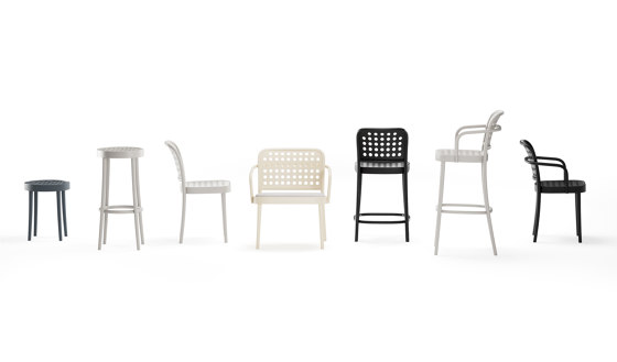 822 Barstool | Bar stools | TON A.S.