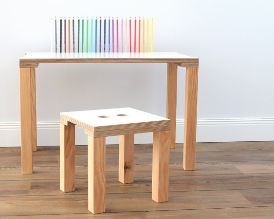 Emily 24 Children's Table | Tables enfants | Andreas Janson