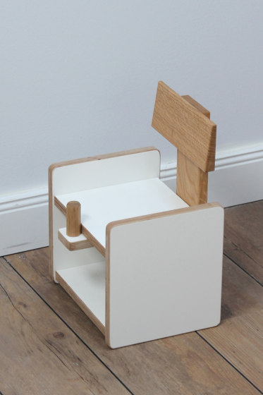 Emily 35 Children's Stool | Sillas para niños | Andreas Janson