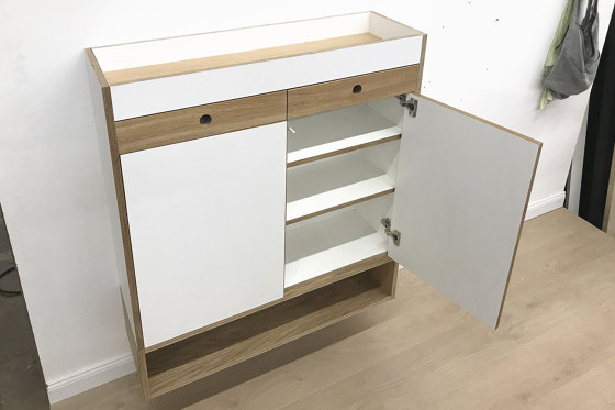 Mortimer 126 Shoe Cabinet | Cabinets | Andreas Janson