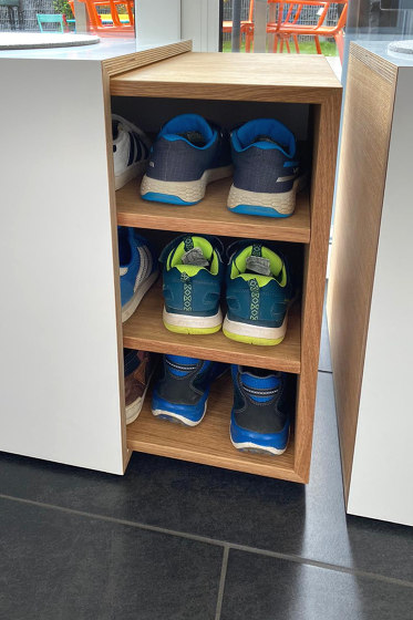 Mortimer RK Shoe Cabinet | Armadi | Andreas Janson