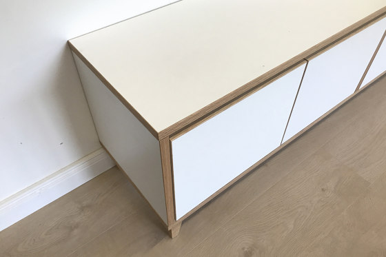 Scott 140 Shoe Bench | Cabinets | Andreas Janson