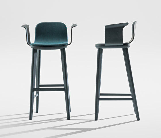 AEON COMFORT BAR Upholstered seat | Bar stools | Zeitraum