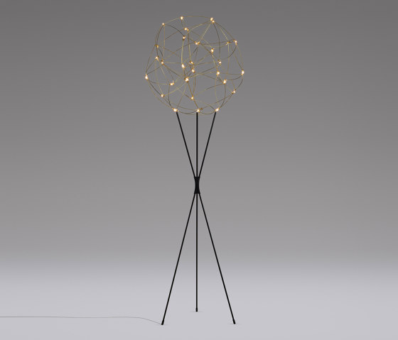 Tess Globe Floor | Free-standing lights | Quasar