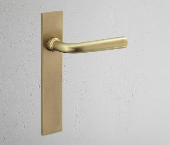 Apsley Long Plate Fixed Door Handle | Lever handles | Corston Architectural Detail